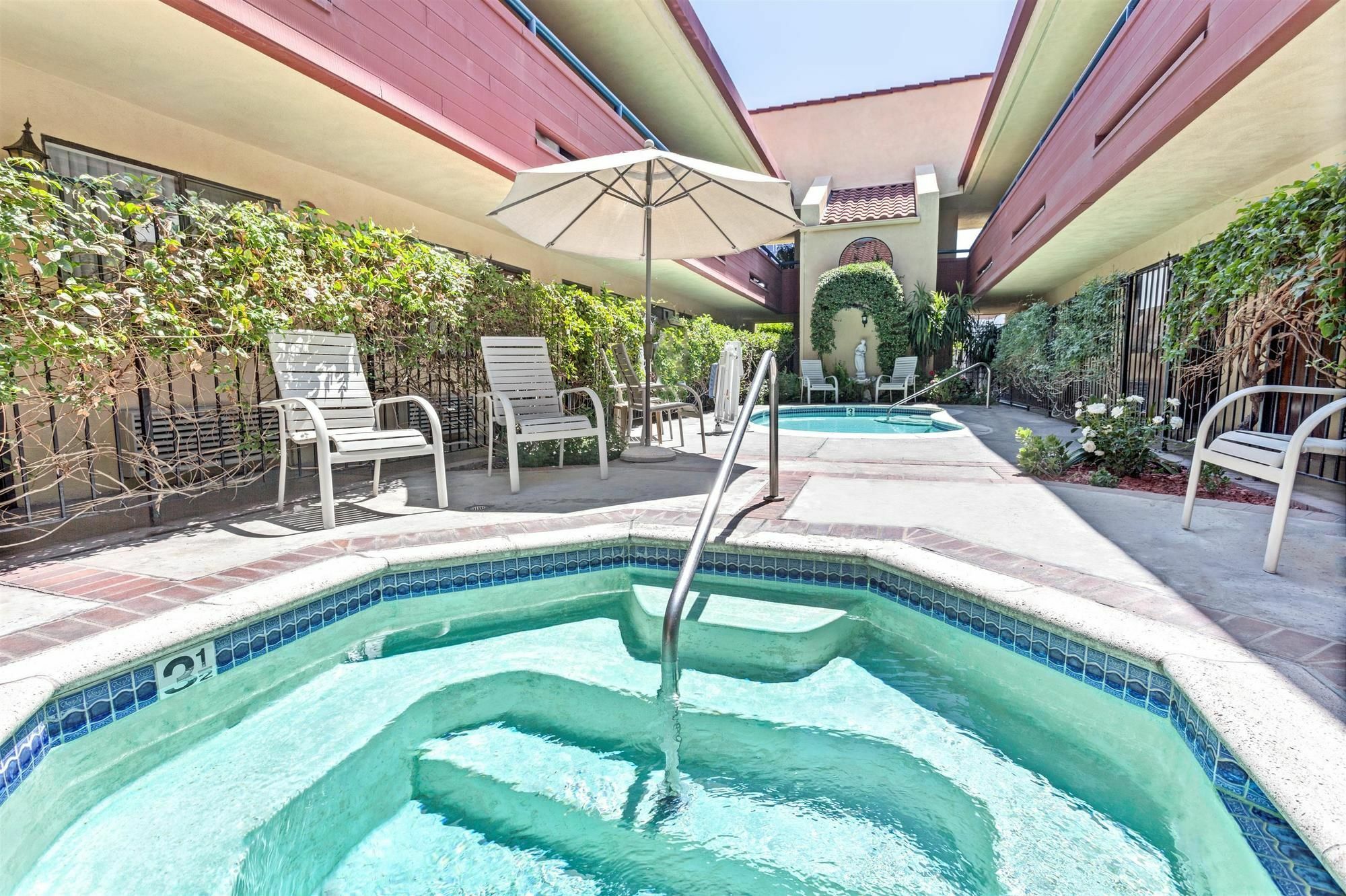 Vantage Point Inn - Woodland Hills Los Angeles Eksteriør bilde